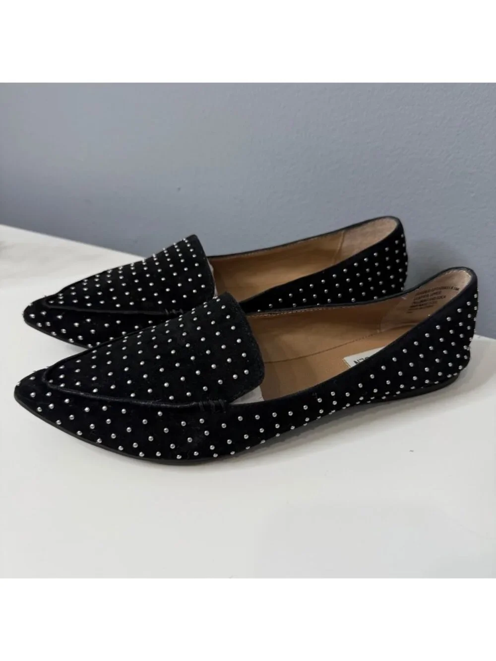 STEVE MADDEN studded feather loafers in black size 8.5